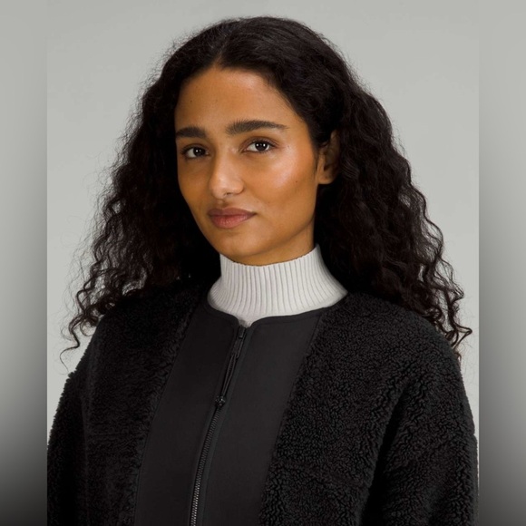Lululemon Collarless Textured Fleece Full Zip Teddy Jacket in Black - Picture 4 of 11